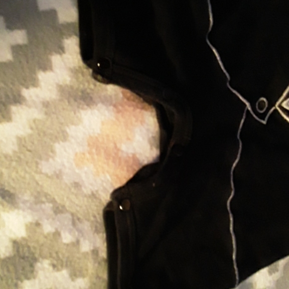 A baby one piece - Picture 3 of 4